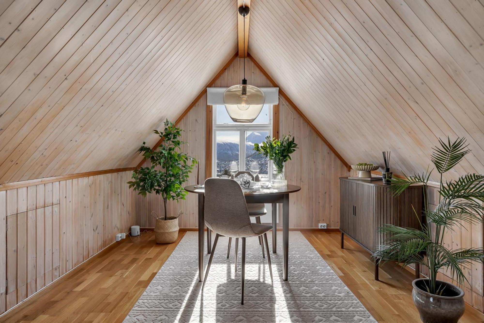 Cozy Central Loft Apartment With Amazing View 特罗姆瑟 外观 照片